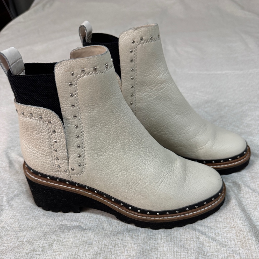 Dolce Vita leather Cream Ankle Boots